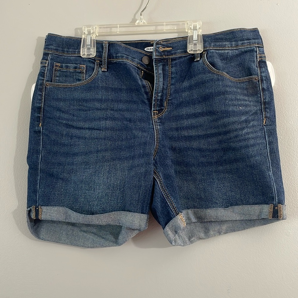 Old navy shorts NWOT